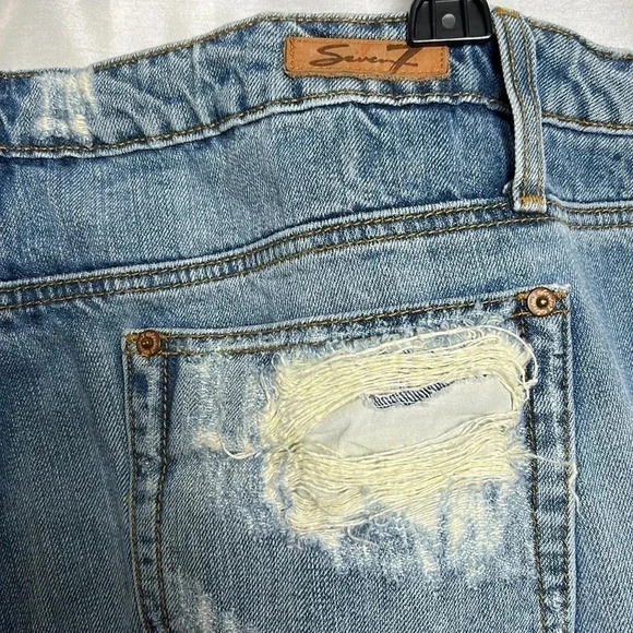 7 for all mankind woman sz 22 blue distressed cropped,floral embroidery,fray hem - Picture 15 of 15